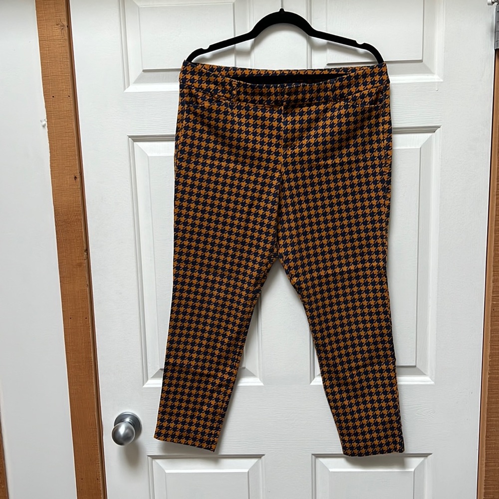 Old Navy Pixie Ankle Houndstooth pants